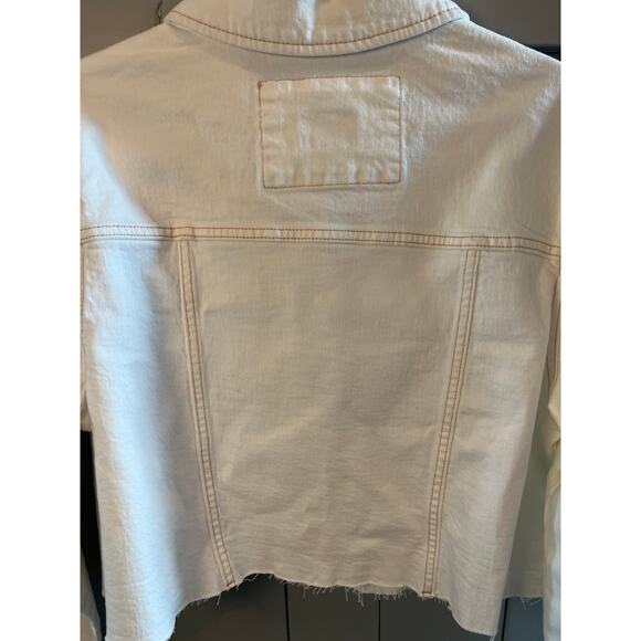 Frye Women's Cropped Raw Hem Denim Jacket in Size L NEW - Picture 10 of 10